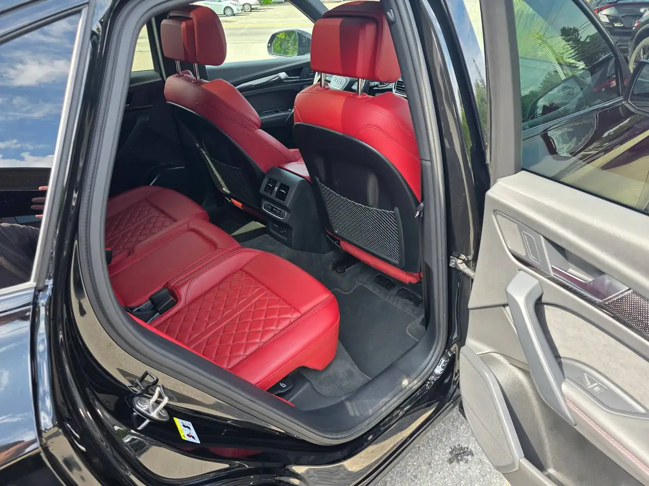 Audi SQ5 - Image 14