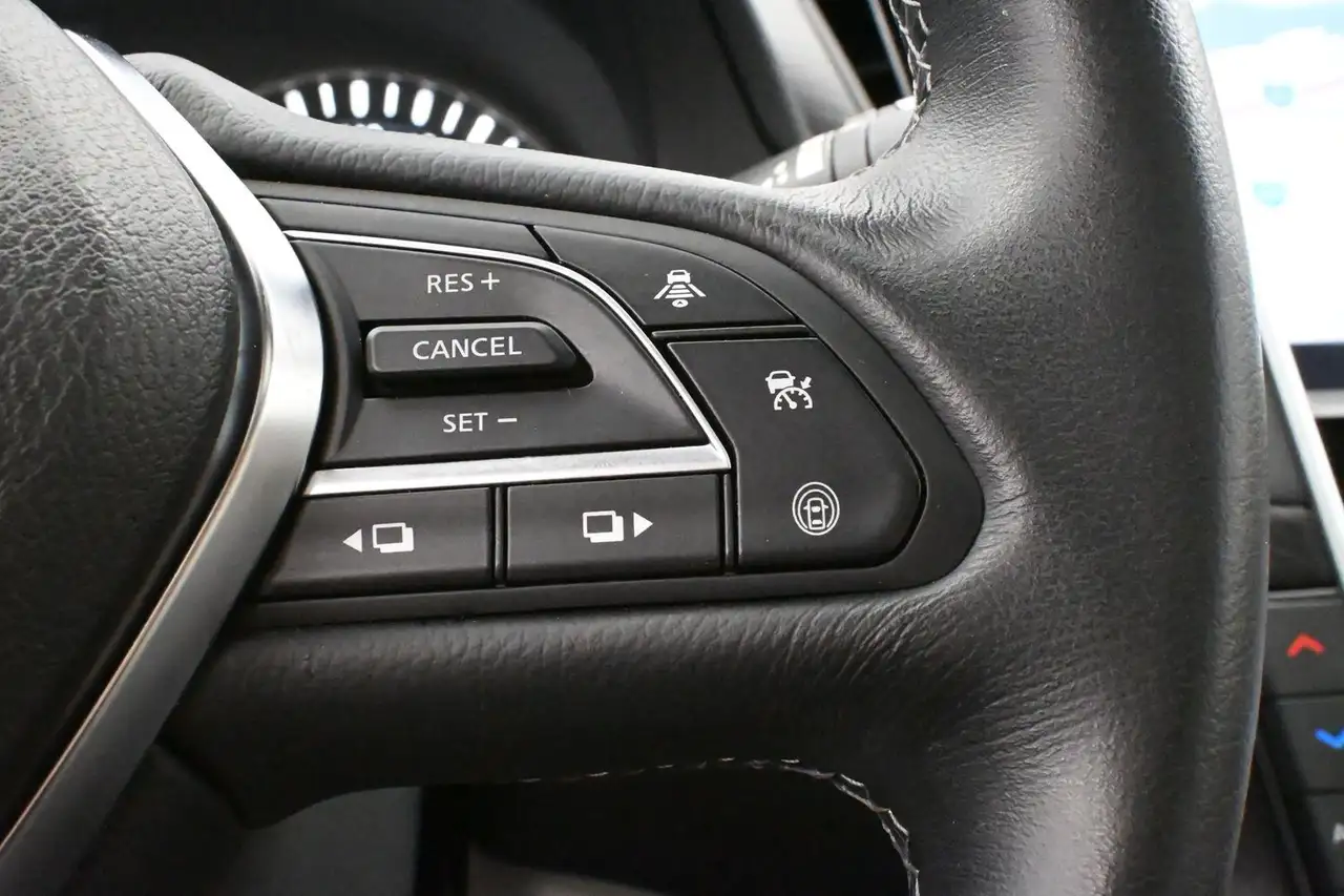 Infiniti Q50 - Image 19