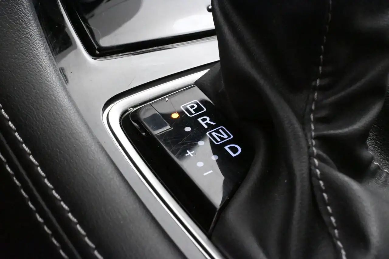 Infiniti Q50 - Image 9