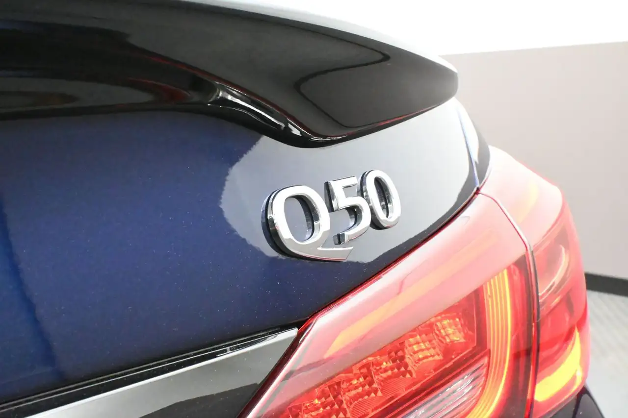 Infiniti Q50 - Image 29