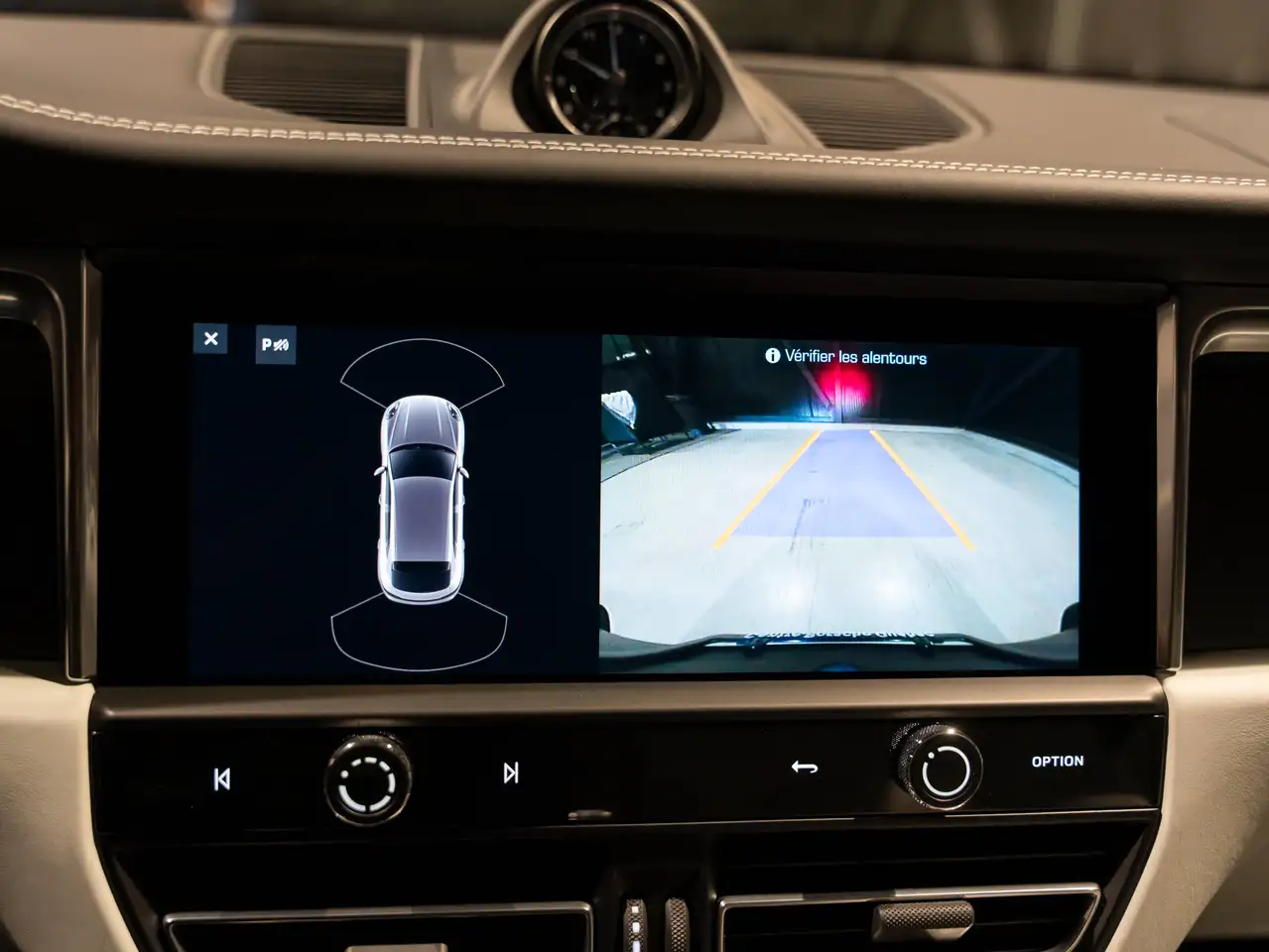 Porsche Macan - Image 29