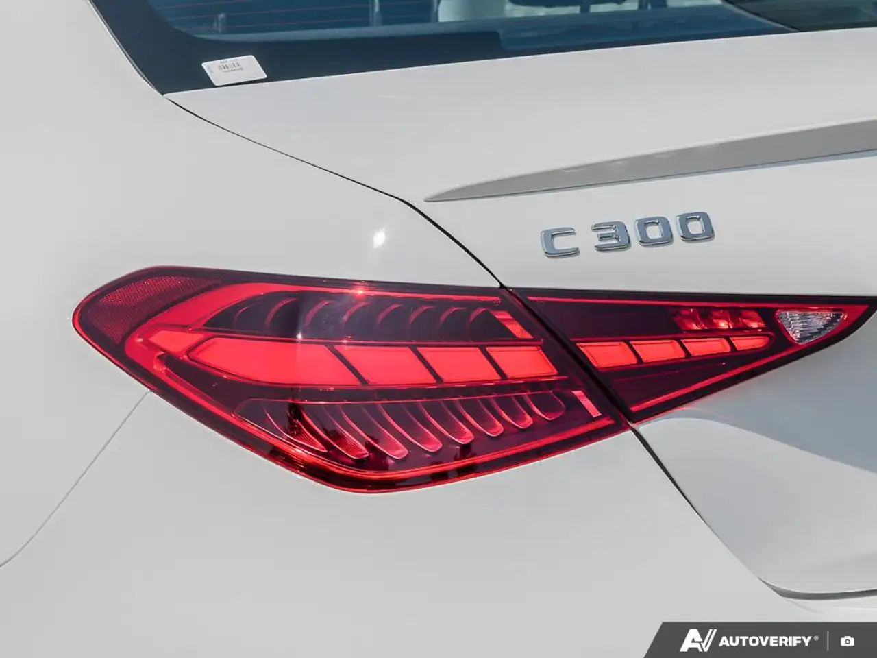 Mercedes-Benz C-Class - Image 11