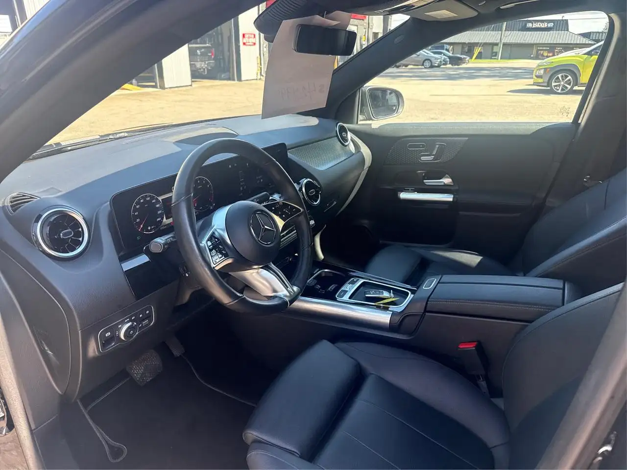 Mercedes-Benz GLA - Image 9