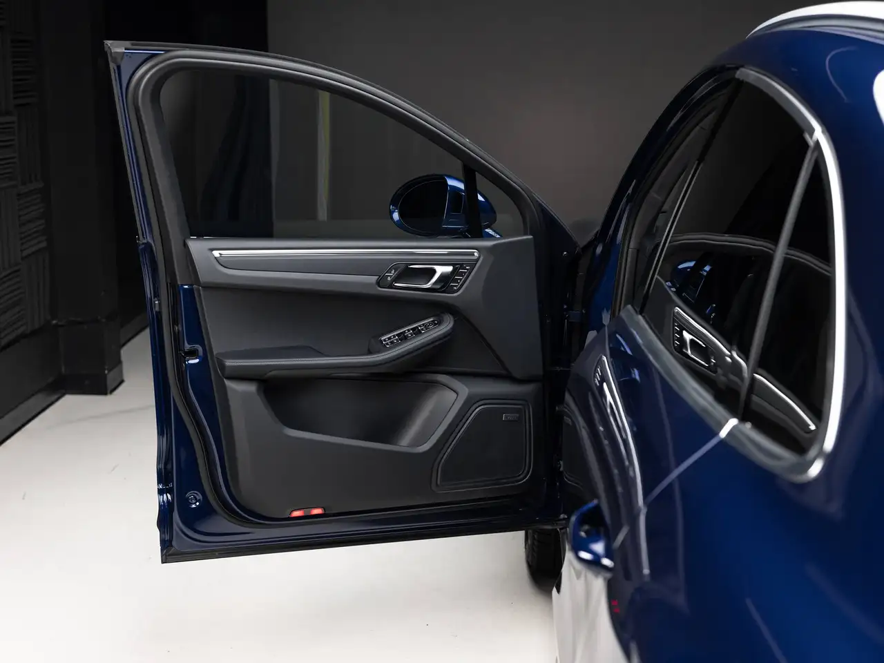 Porsche Macan - Image 24