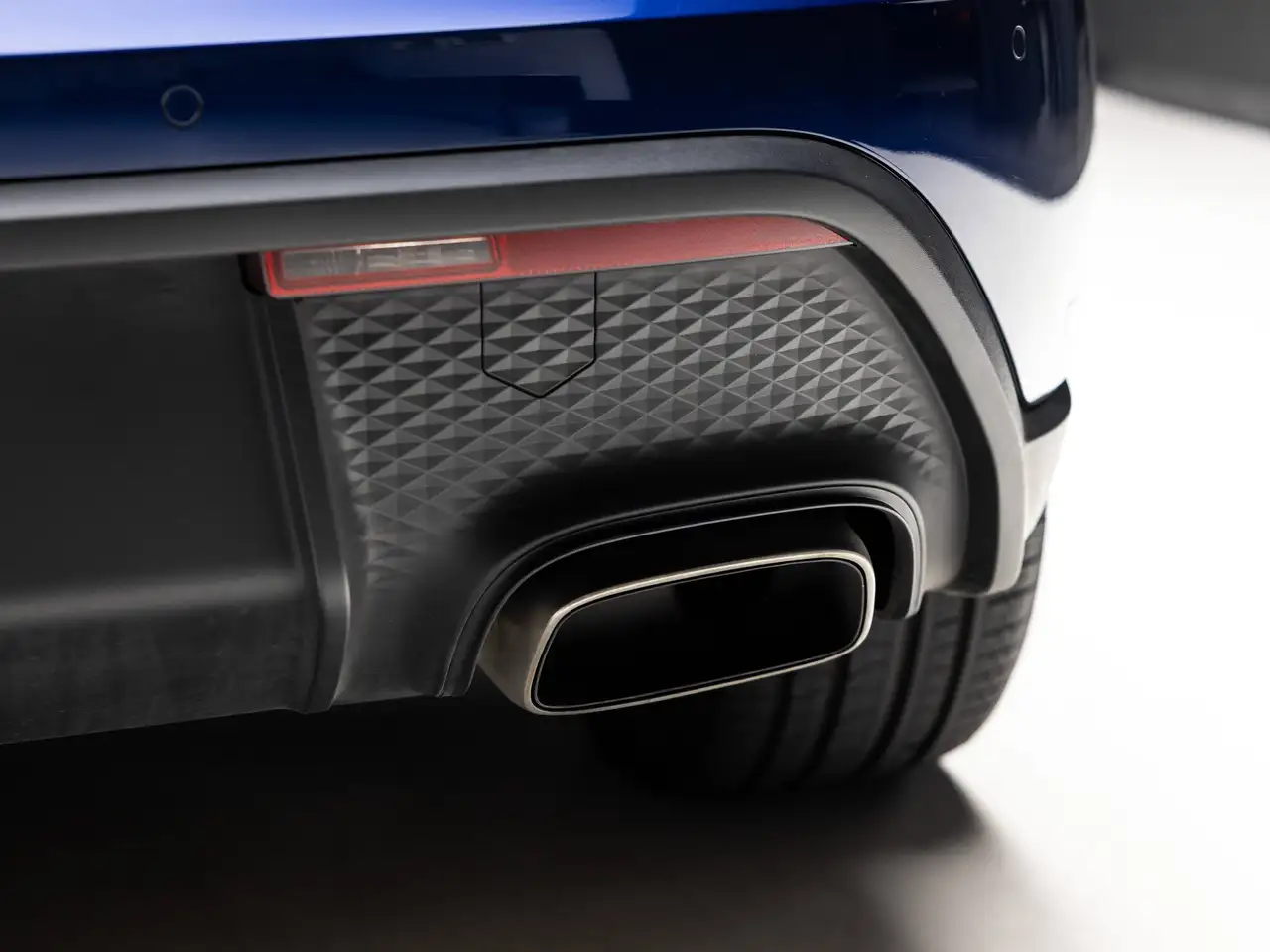 Porsche Macan - Image 43