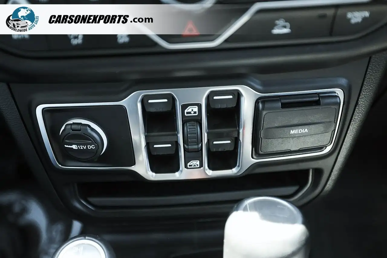 Jeep Wrangler - Image 29