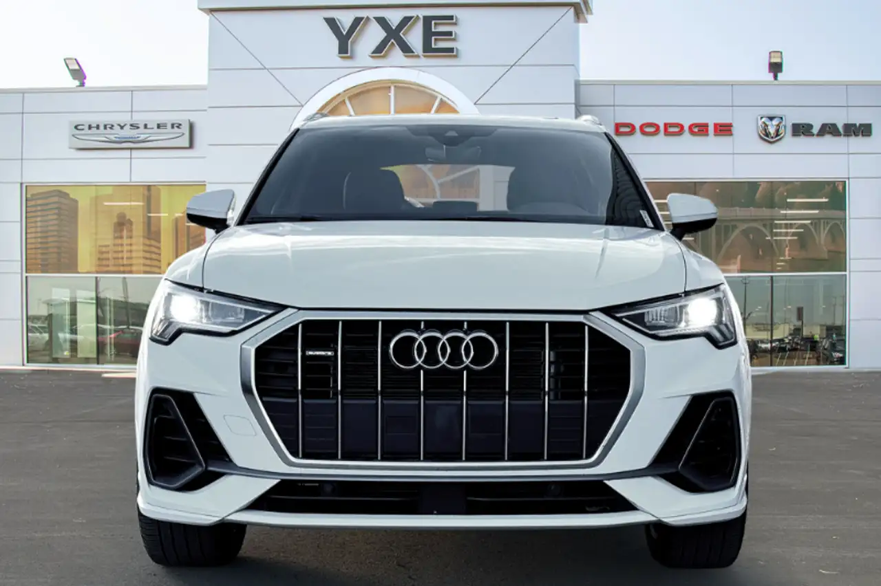 Audi Q3 - Image 2
