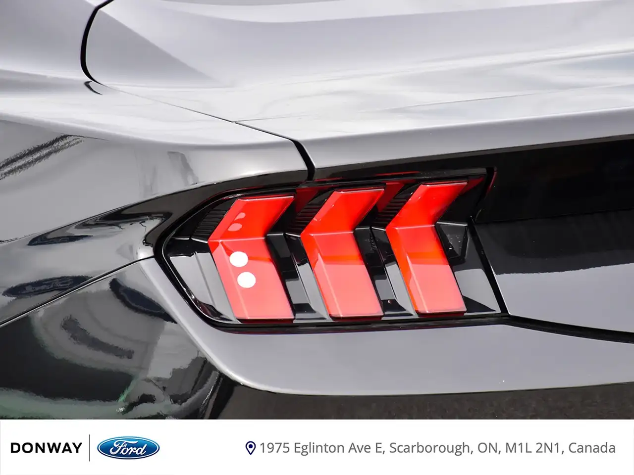 Ford Mustang - Image 7