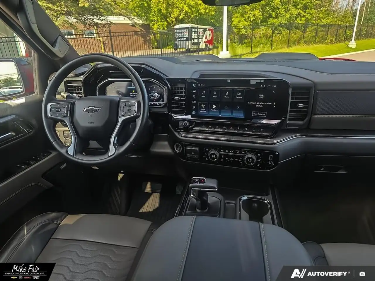 Chevrolet Silverado 1500 - Image 23