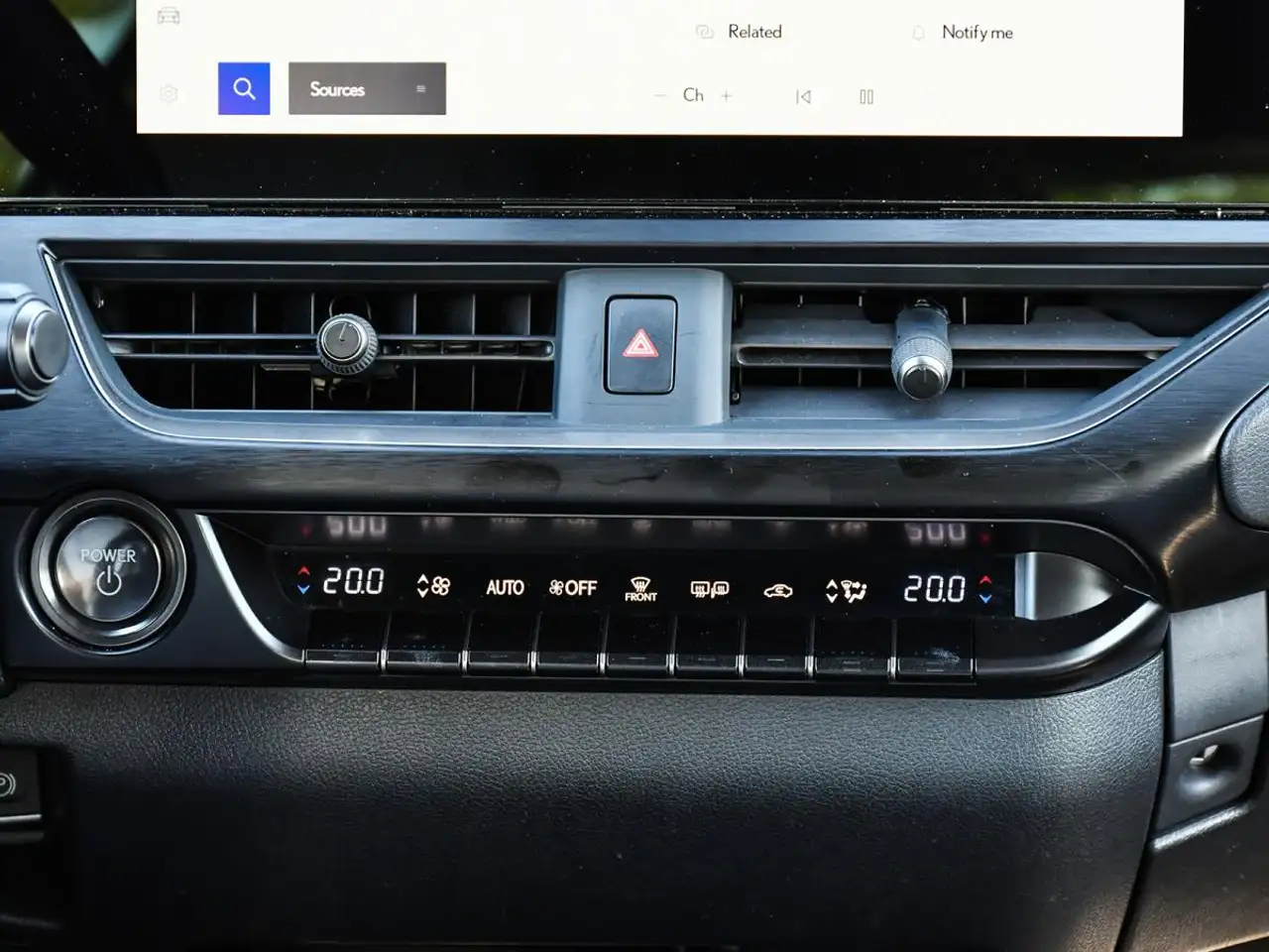 Lexus UX - Image 24