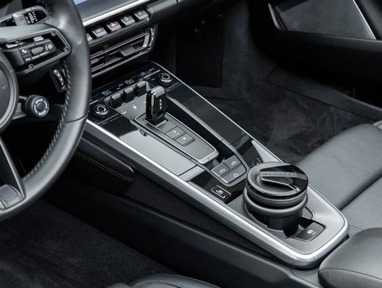 Porsche 911 - Image 38
