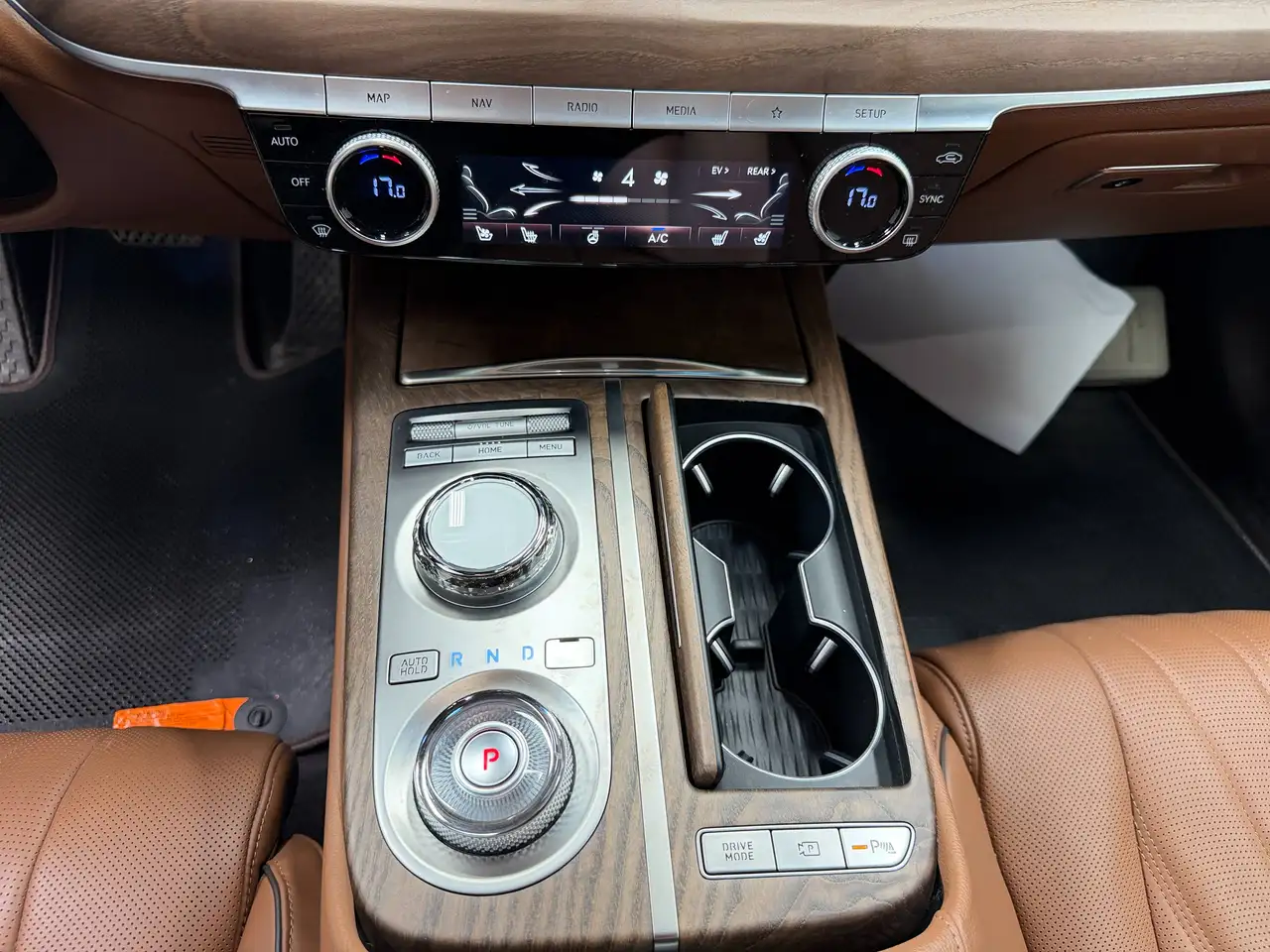 Tesla Model S - Image 26
