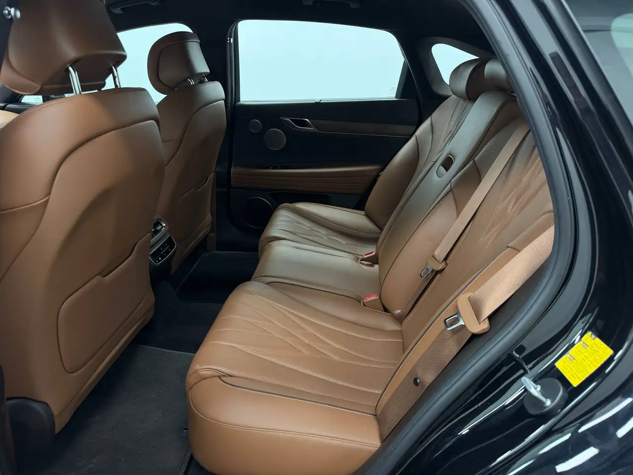 Tesla Model S - Image 27
