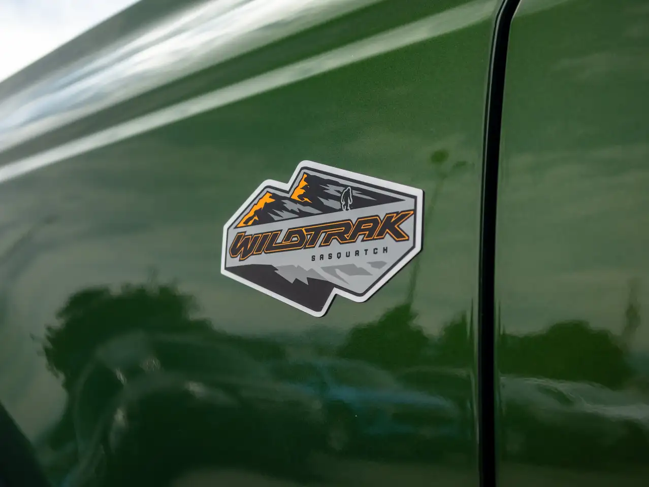 Ford Bronco - Image 16