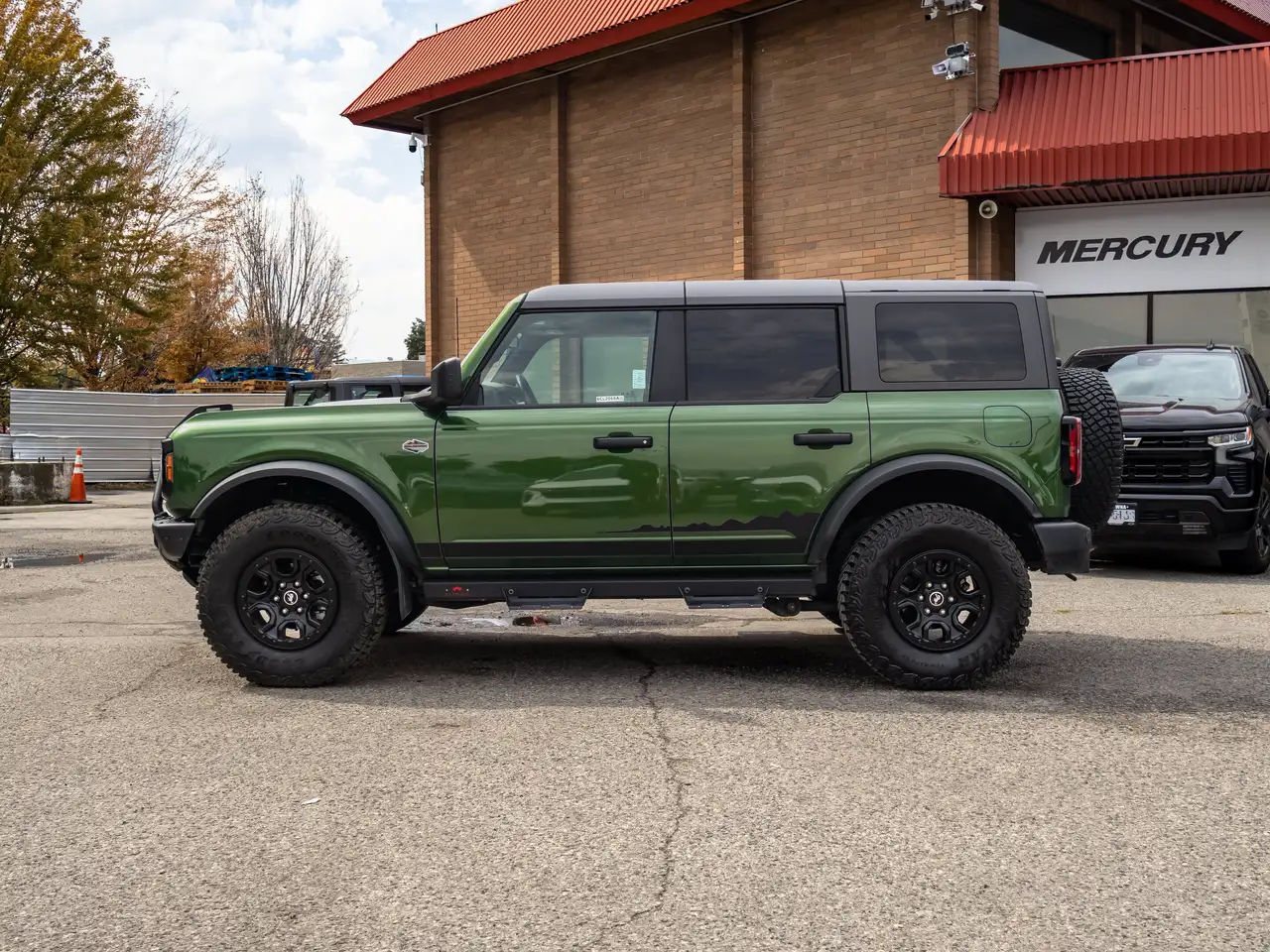 Ford Bronco - Image 5