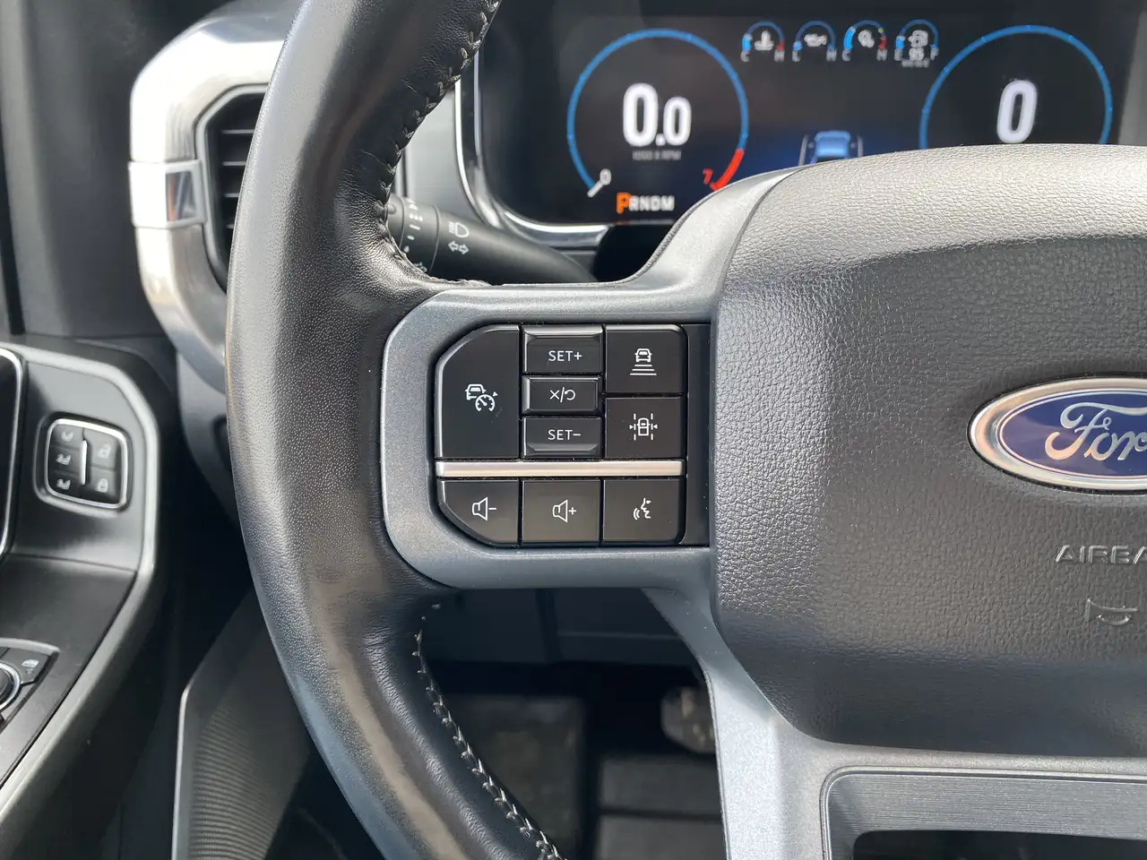 Ford F-150 - Image 12