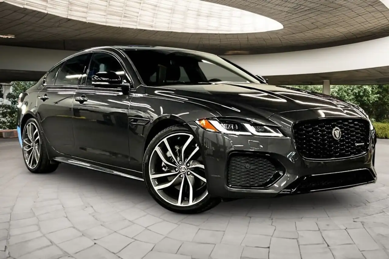 Jaguar XF - Image 3