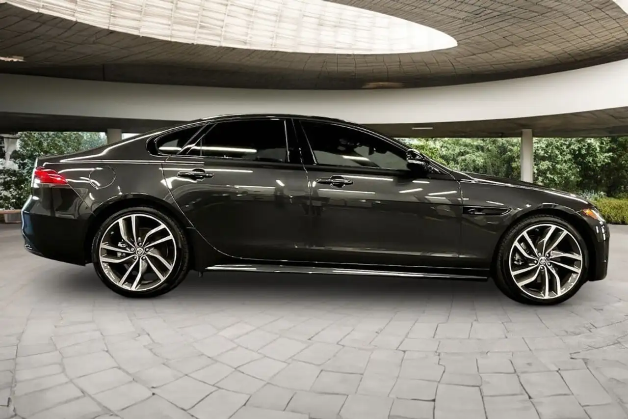 Jaguar XF - Image 8