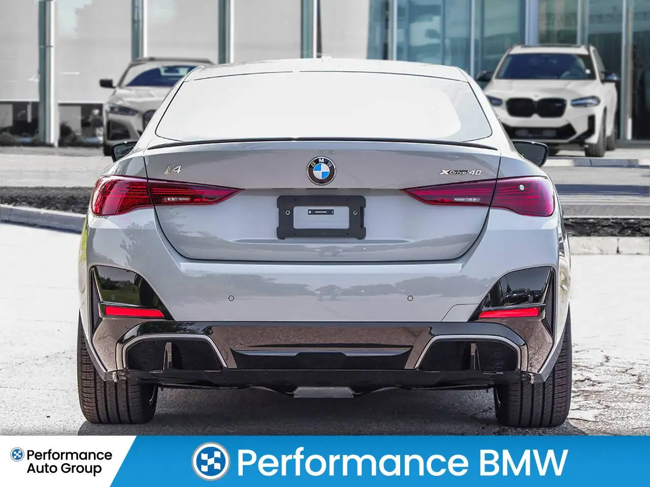 BMW i4 - Image 6