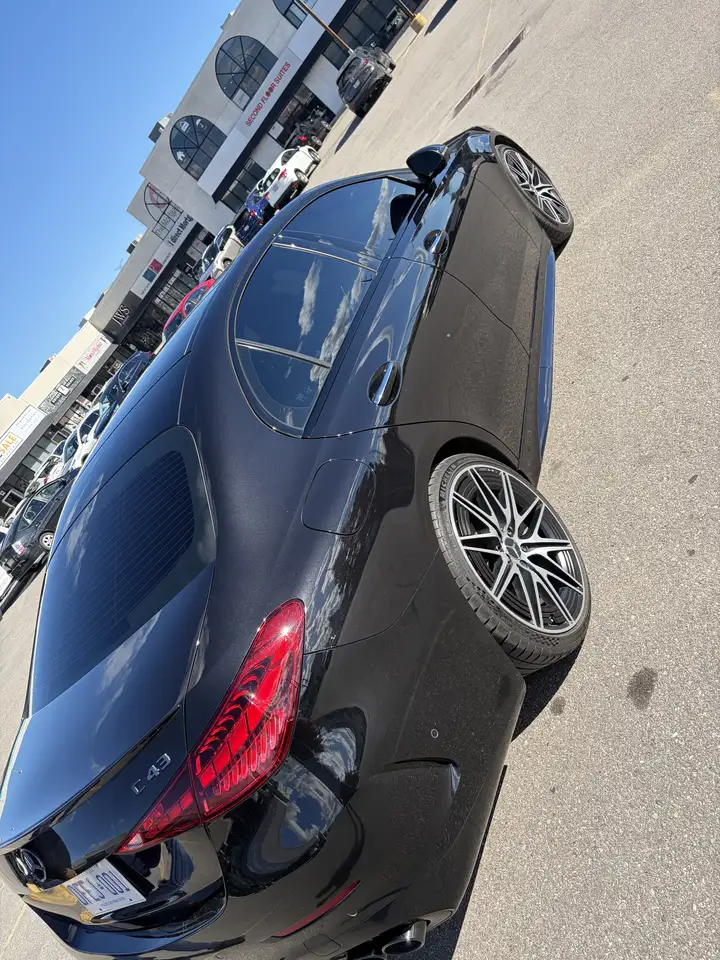 Mercedes-Benz C-Class - Image 3