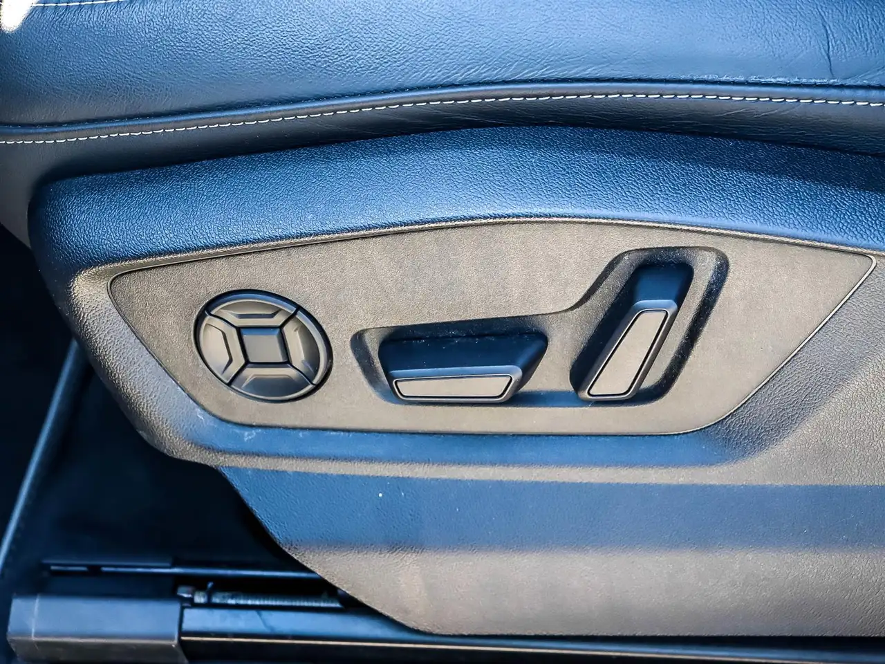 Audi Q8 - Image 26