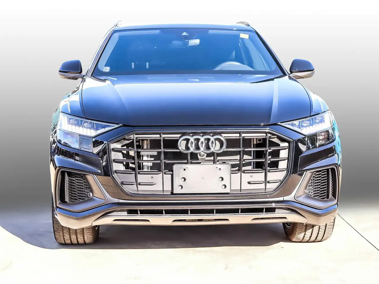 Audi Q8 - Image 2