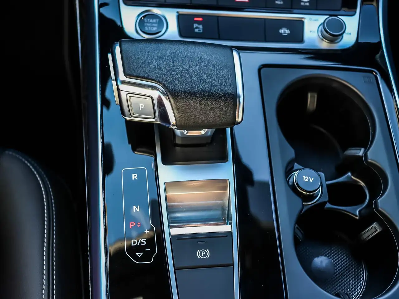 Audi Q8 - Image 31