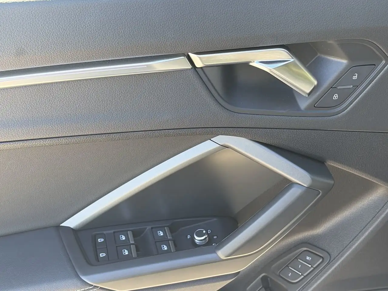Audi Q3 - Image 22