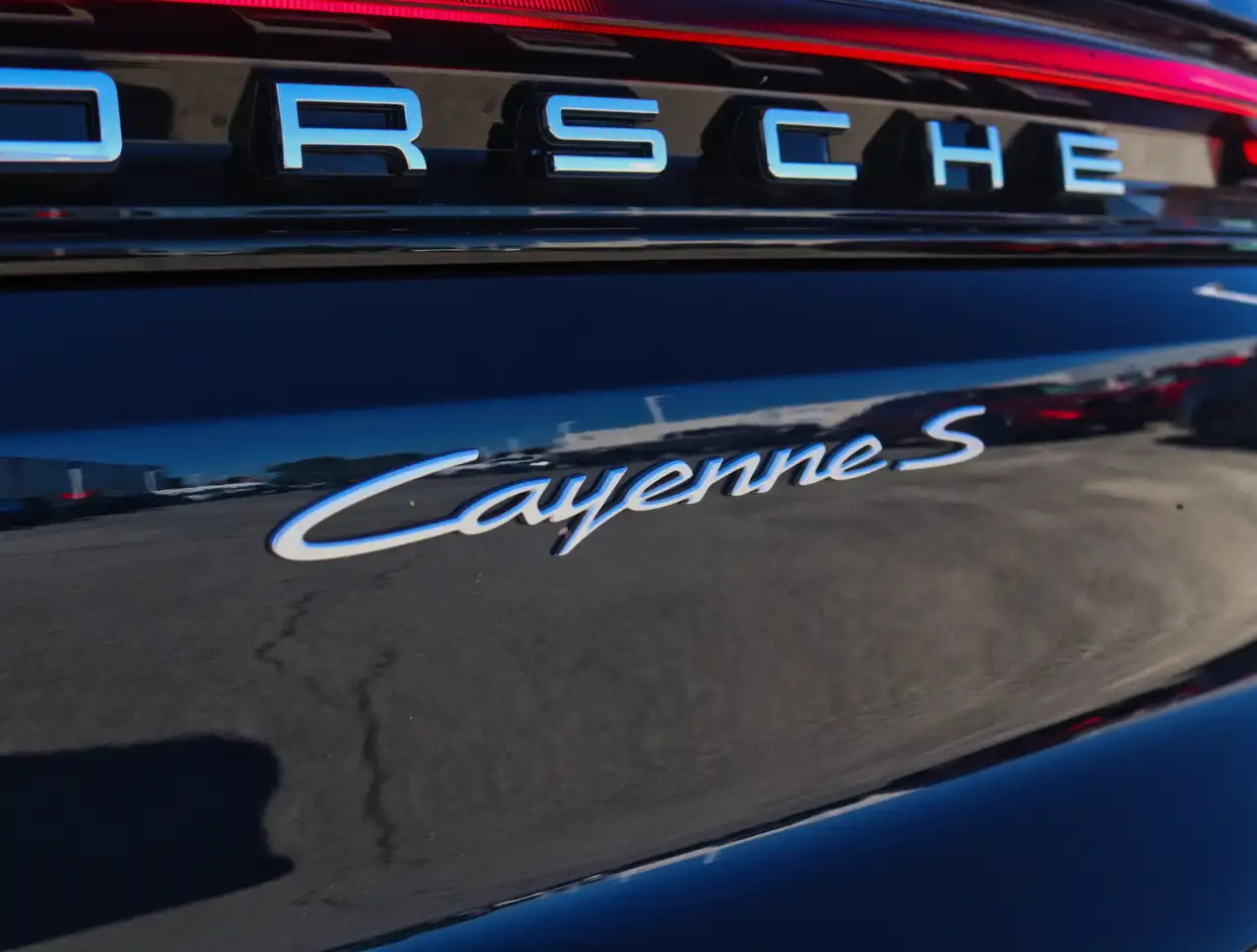 Porsche Cayenne - Image 21
