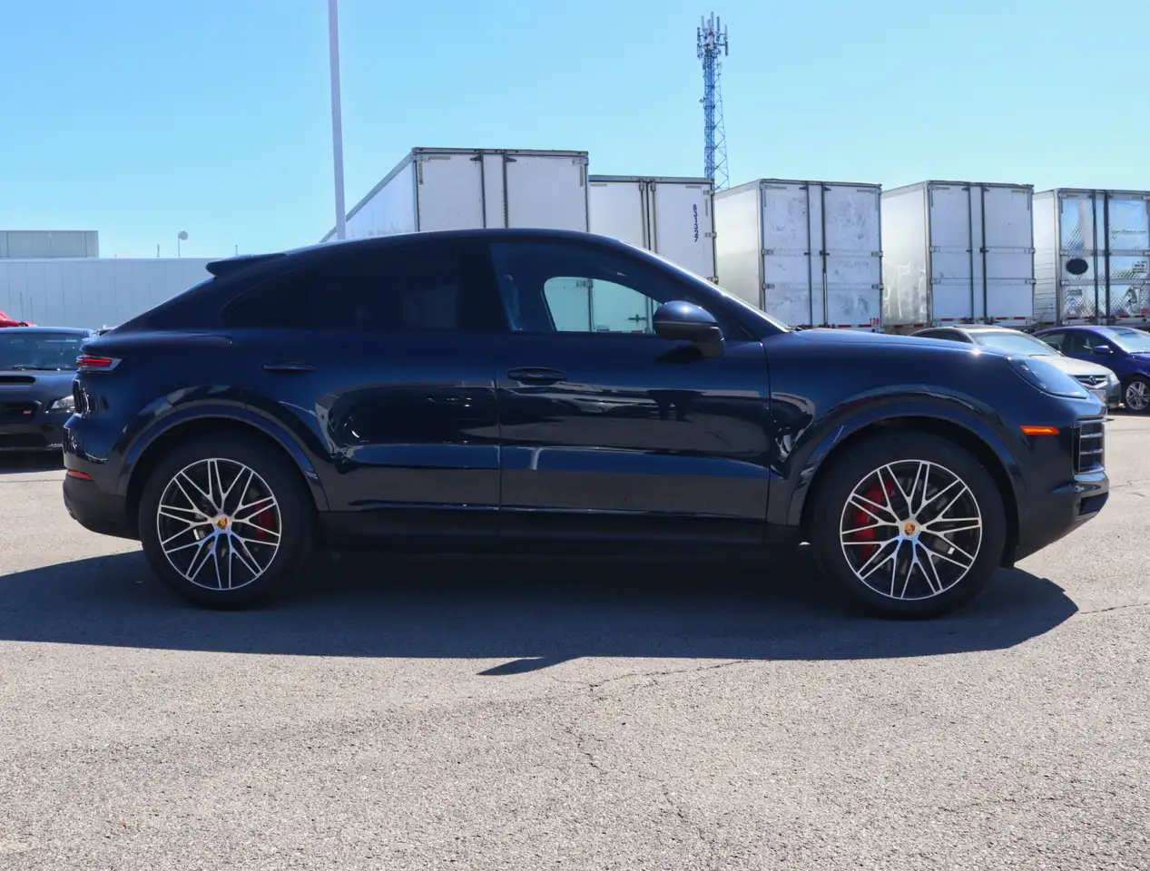 Porsche Cayenne - Image 3