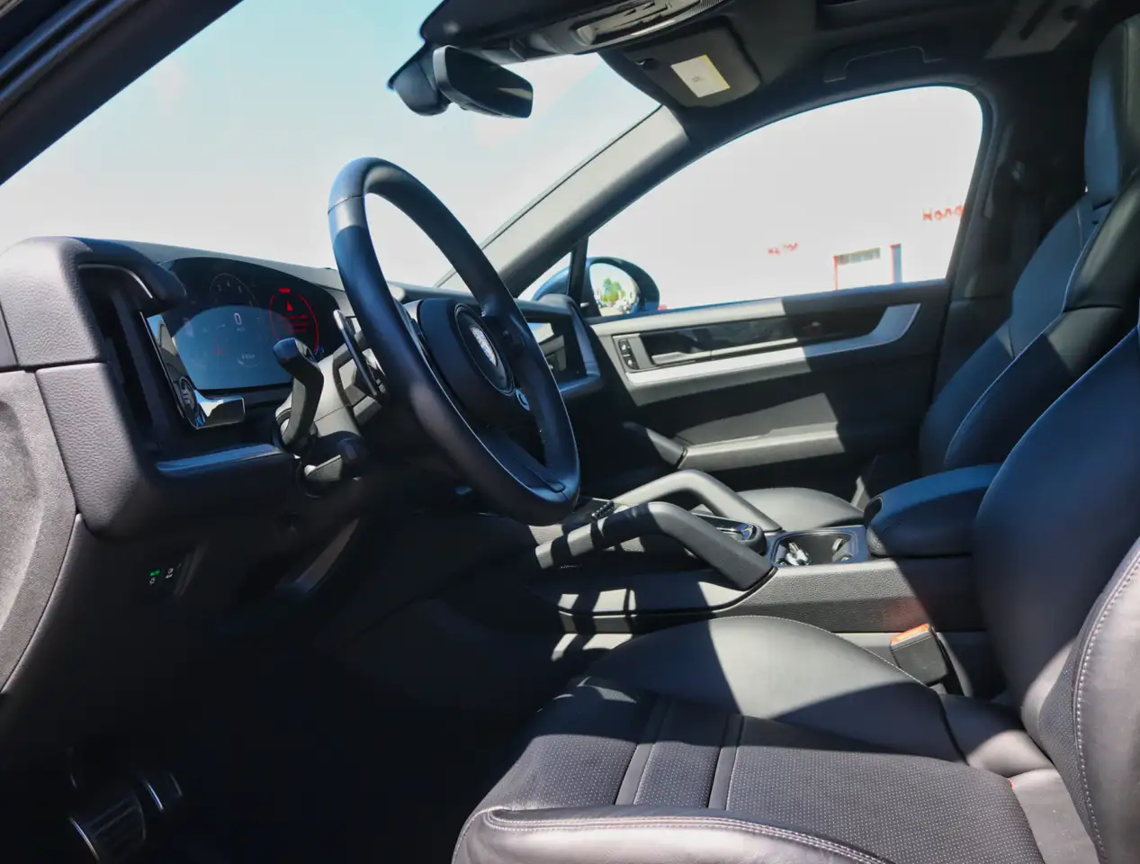 Porsche Cayenne - Image 9