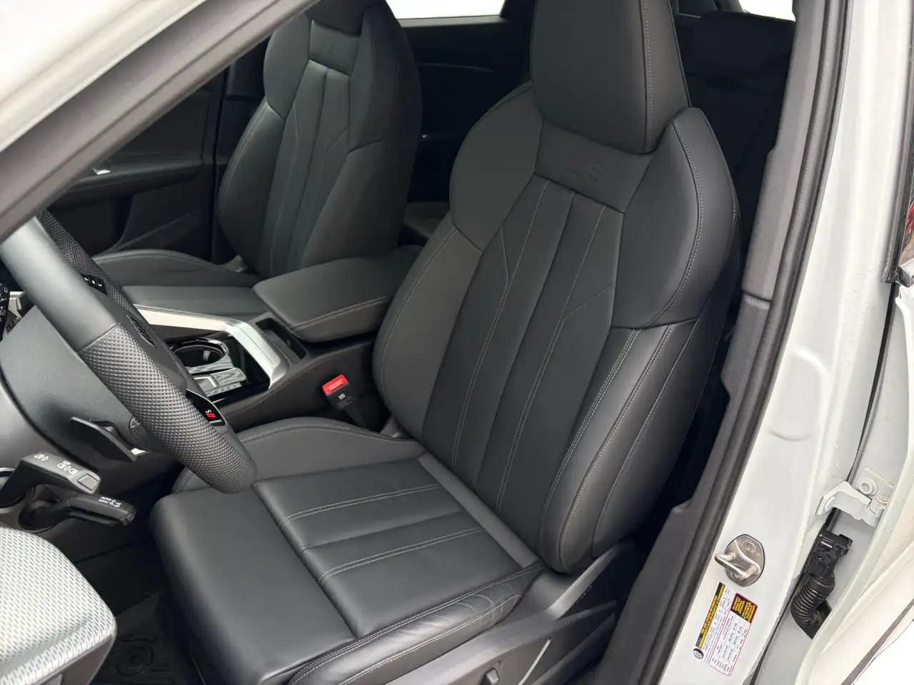 Audi Q5 - Image 10