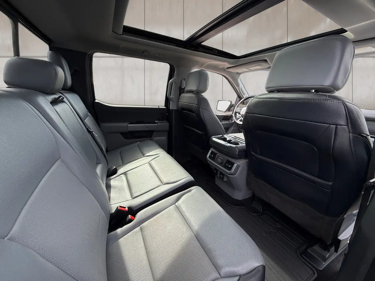 Ford F-150 - Image 14