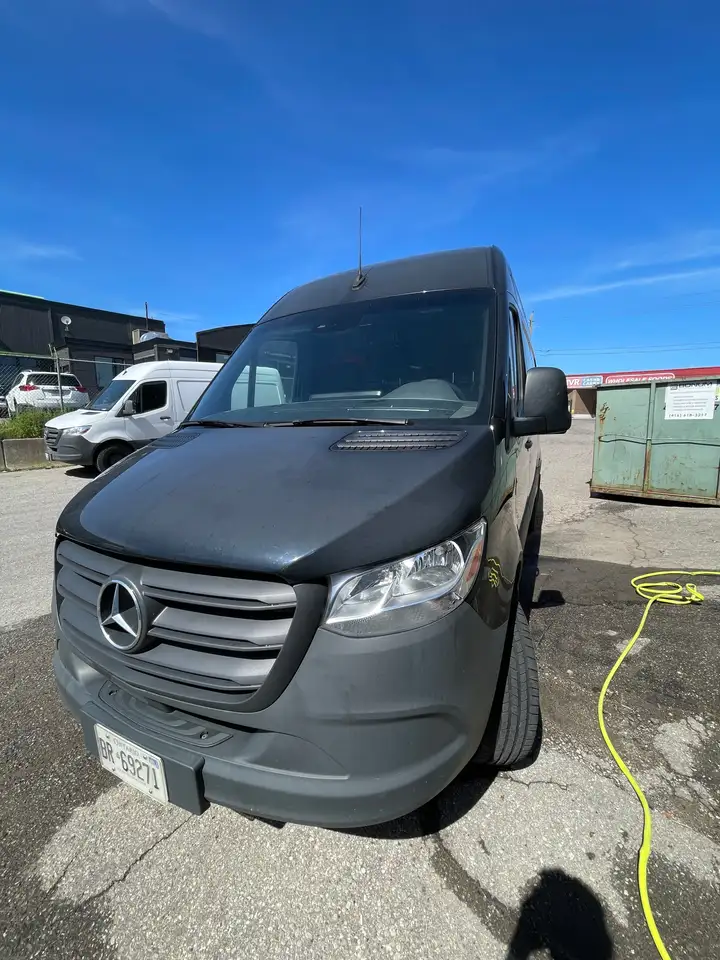 Mercedes-Benz Sprinter - Image 2