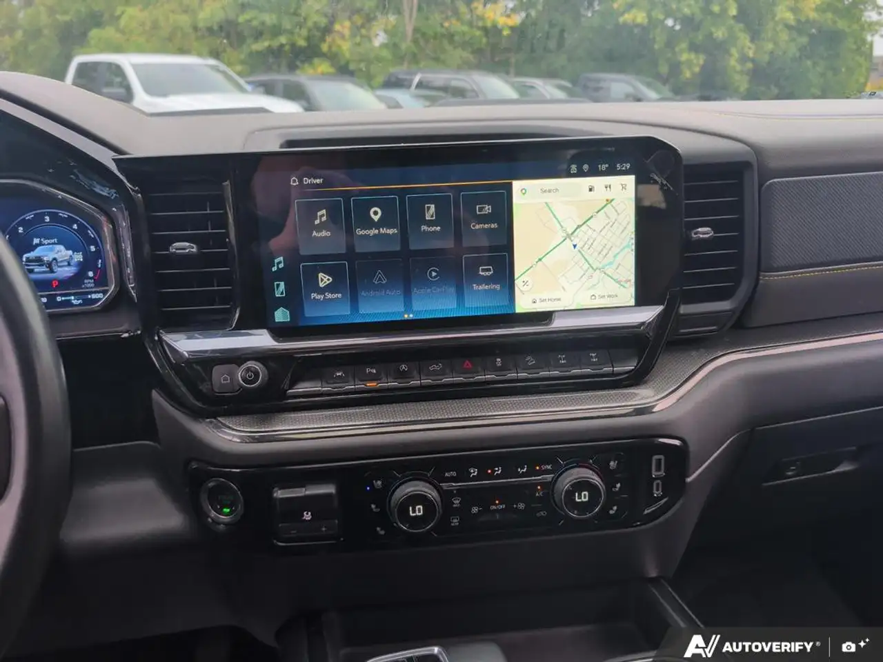 Chevrolet Silverado 1500 - Image 22