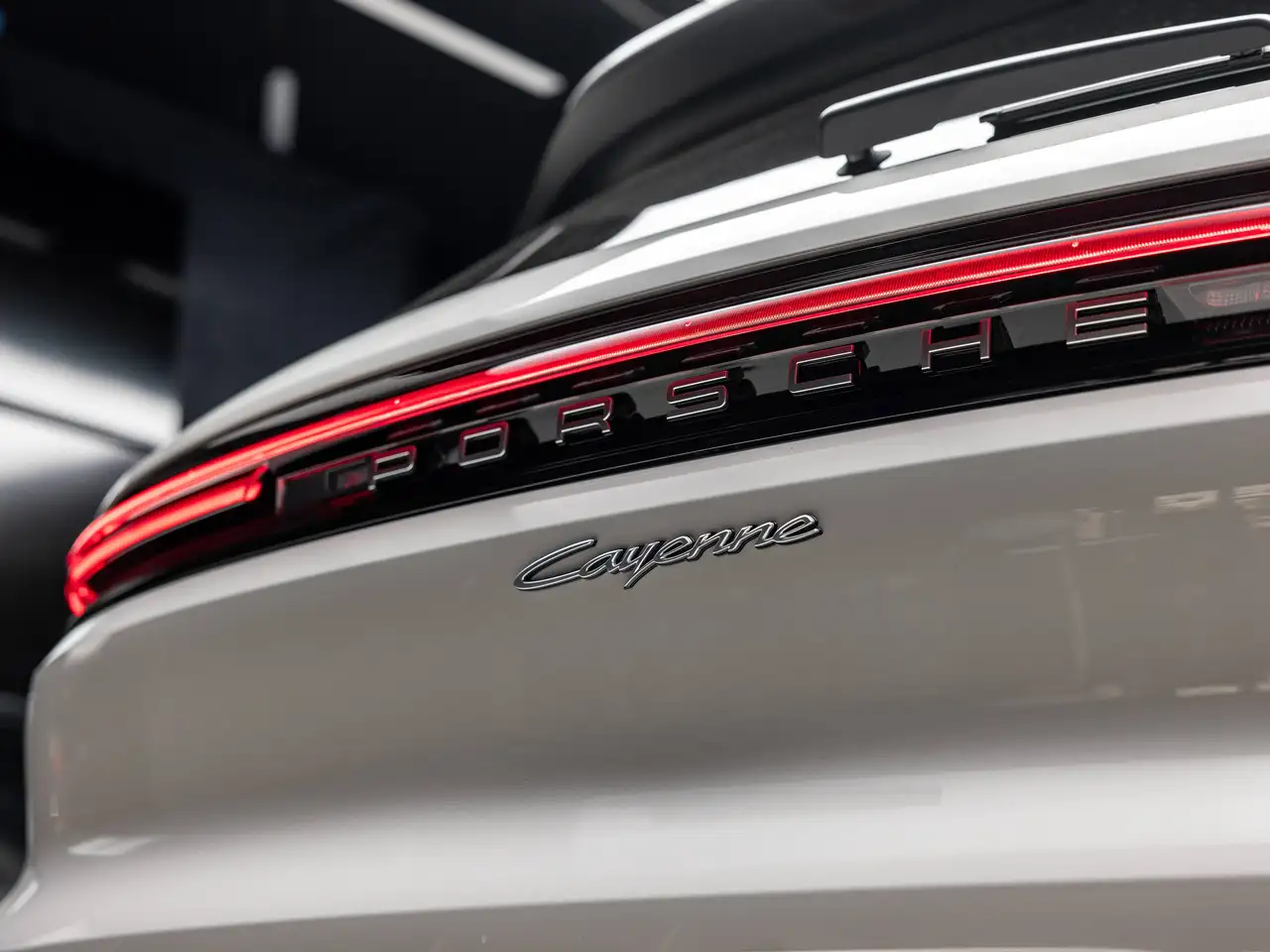 Porsche Cayenne - Image 44