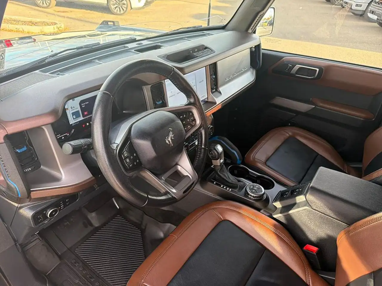Ford Bronco - Image 14