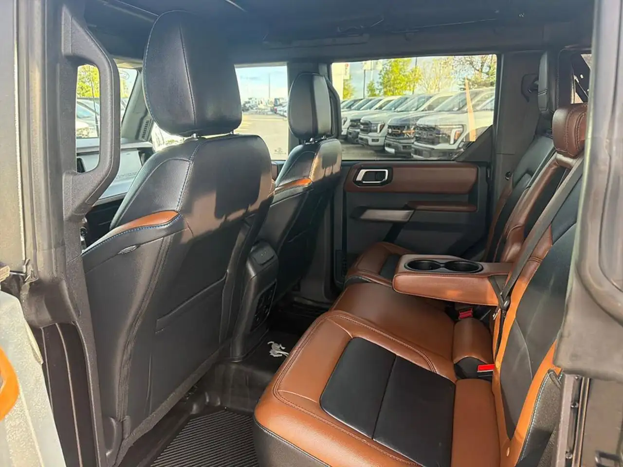 Ford Bronco - Image 24