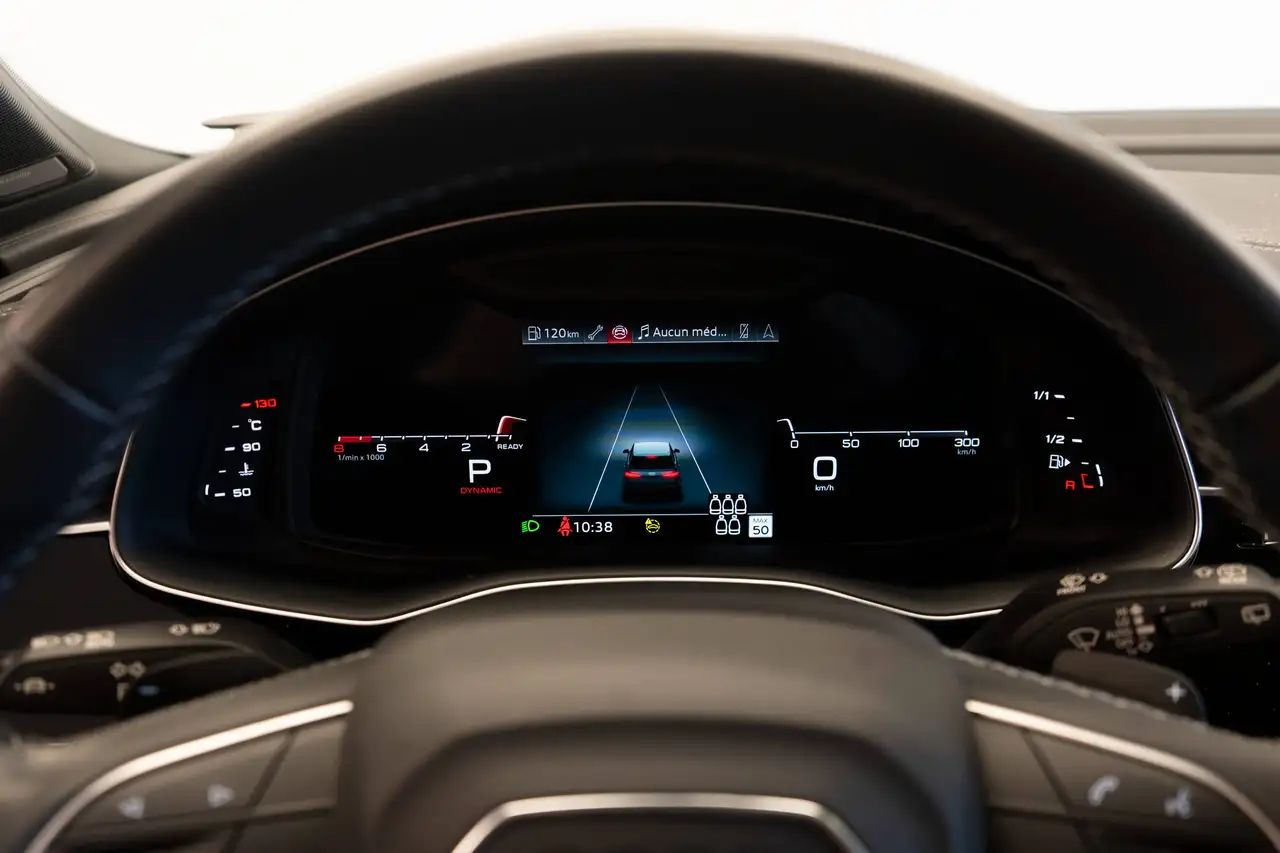Audi Q7 - Image 19
