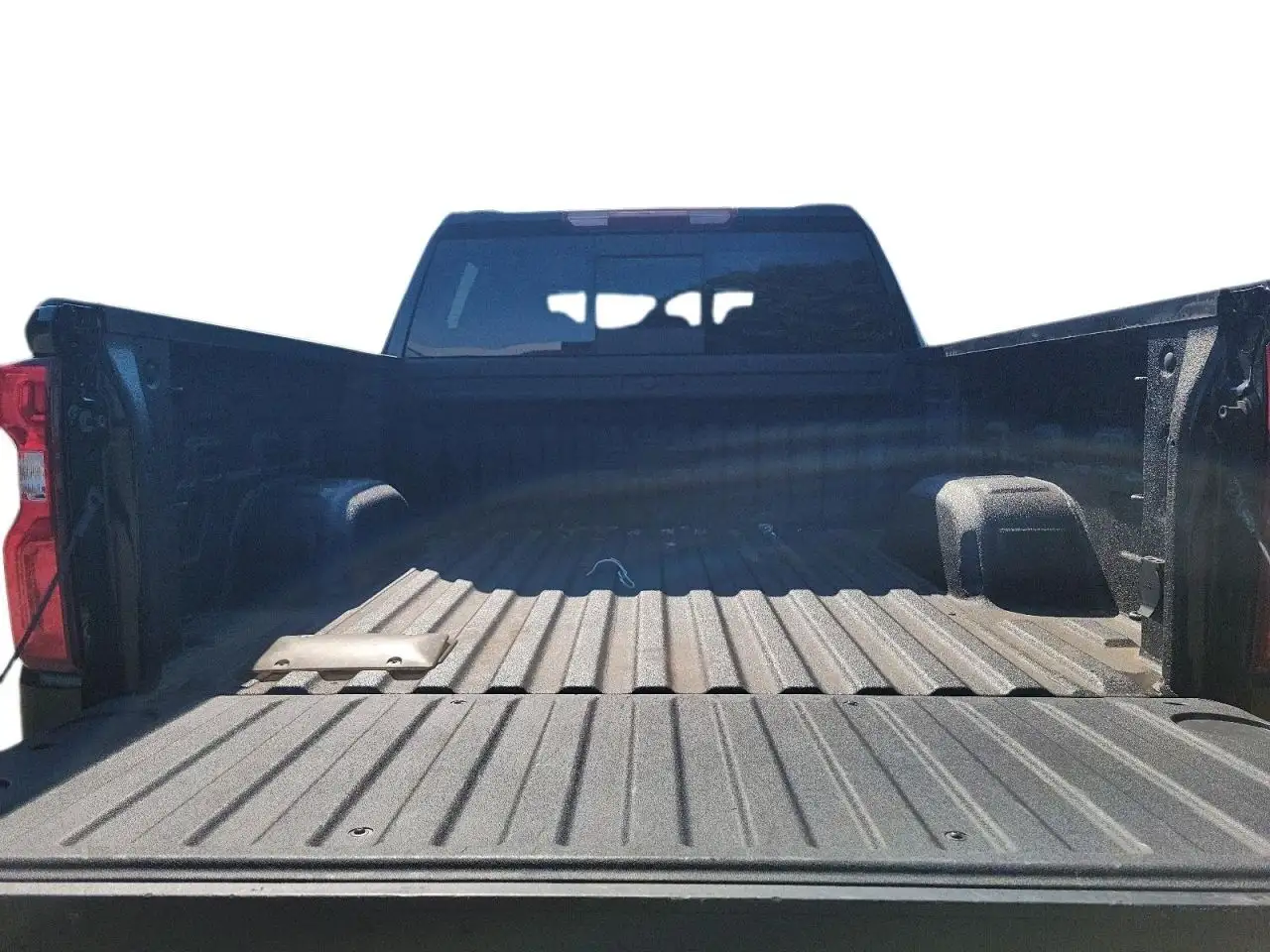 Chevrolet Silverado 1500 - Image 16