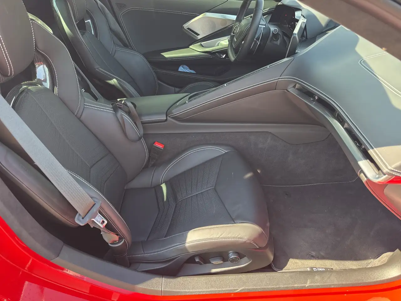 Chevrolet Corvette - Image 29