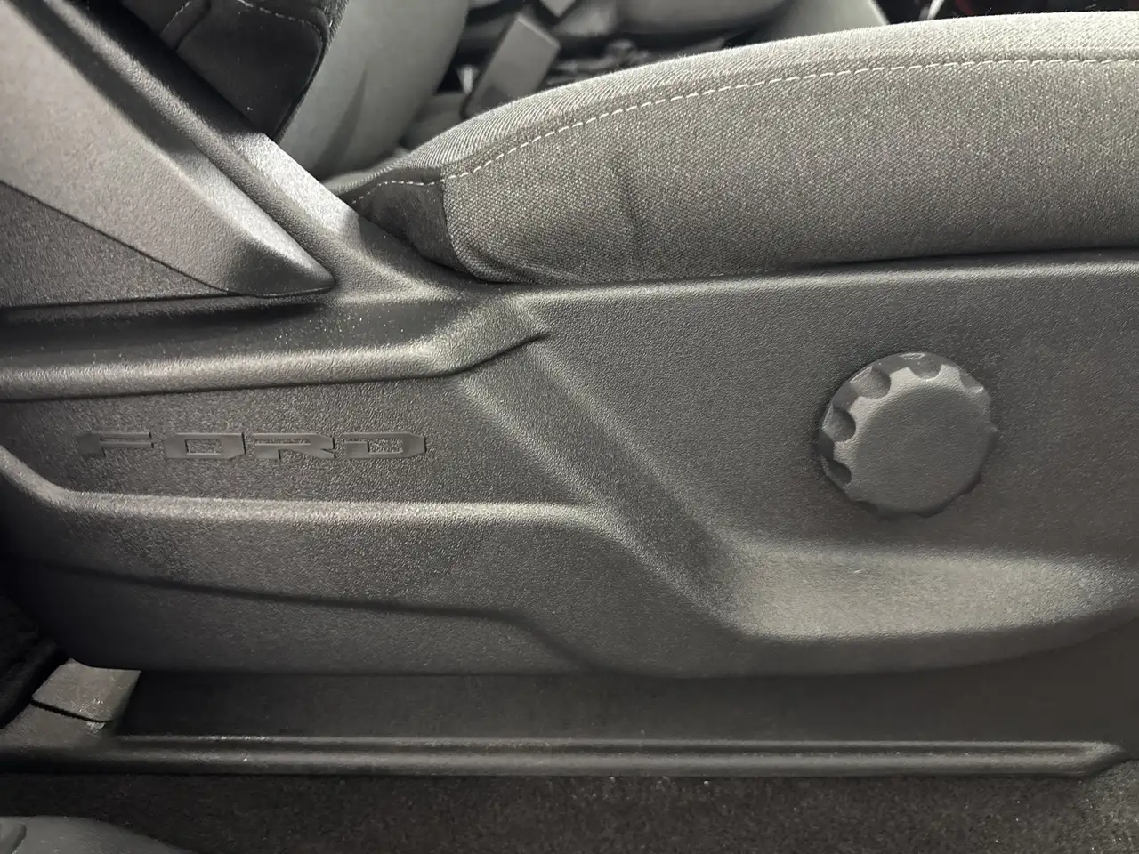 Ford F-150 - Image 43
