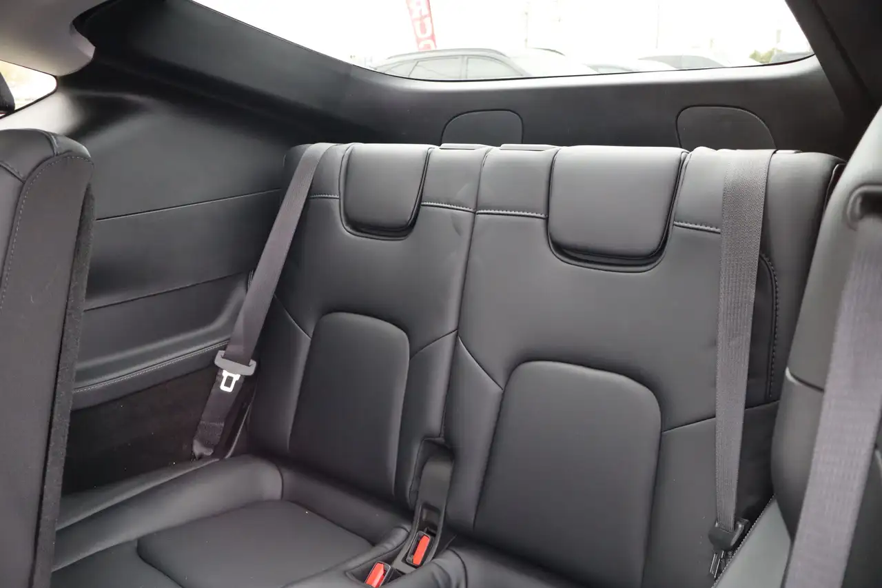 Tesla Model Y - Image 16
