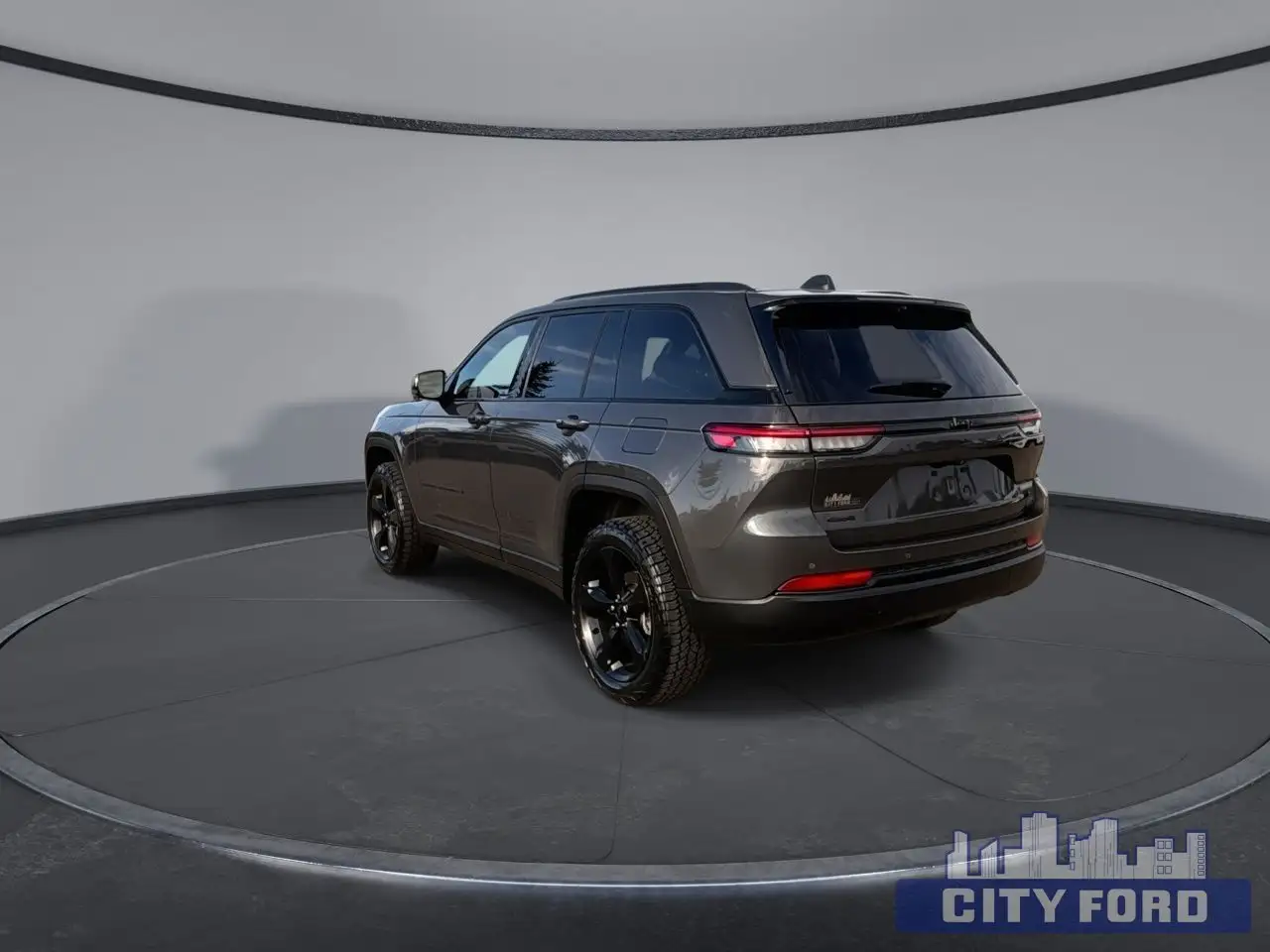 Jeep Grand Cherokee - Image 6