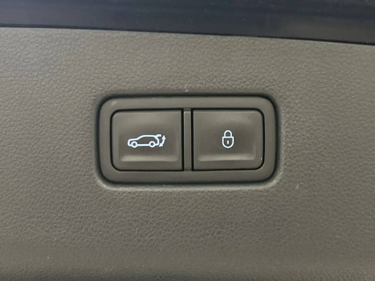 Genesis GV70 - Image 31
