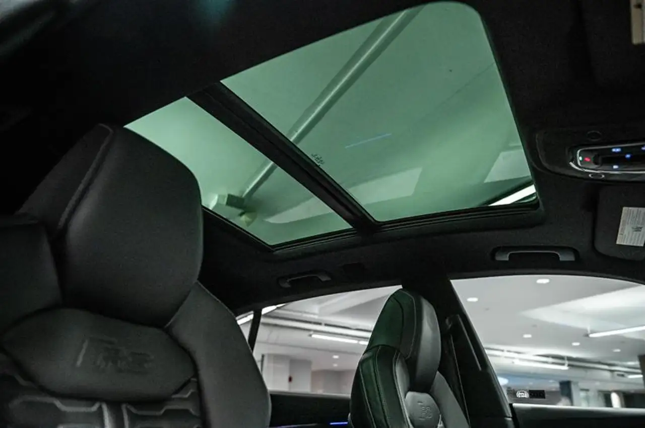 Audi RS Q8 - Image 16