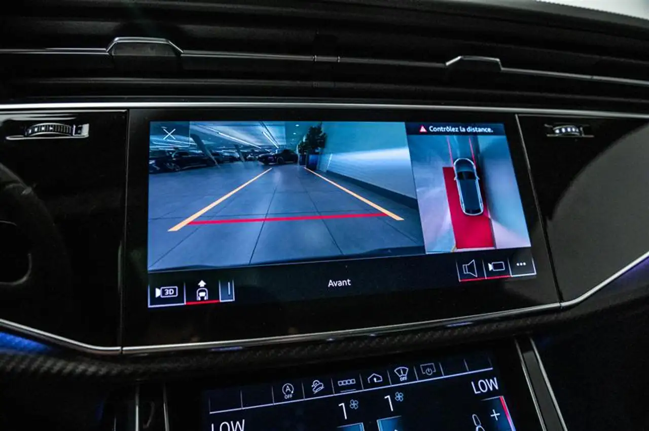 Audi RS Q8 - Image 33