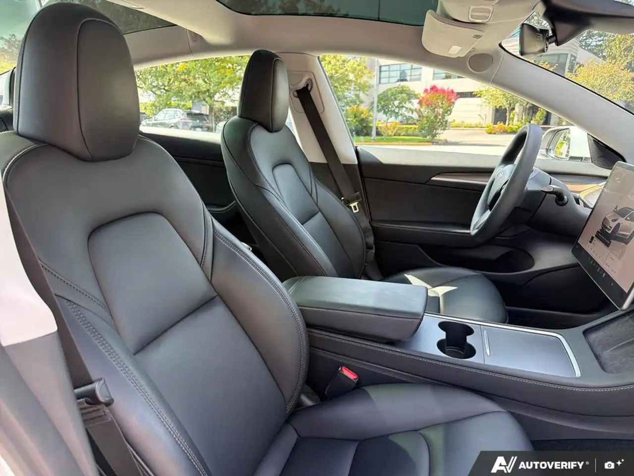 Tesla Model 3 - Image 19