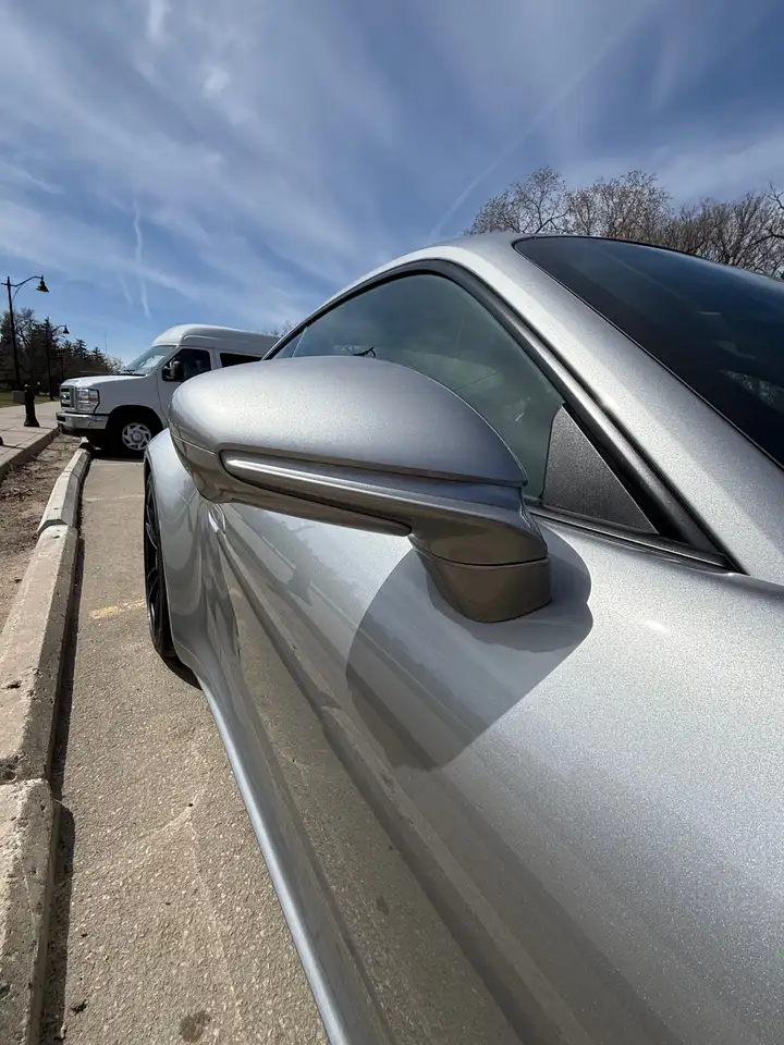 Porsche 911 - Image 22