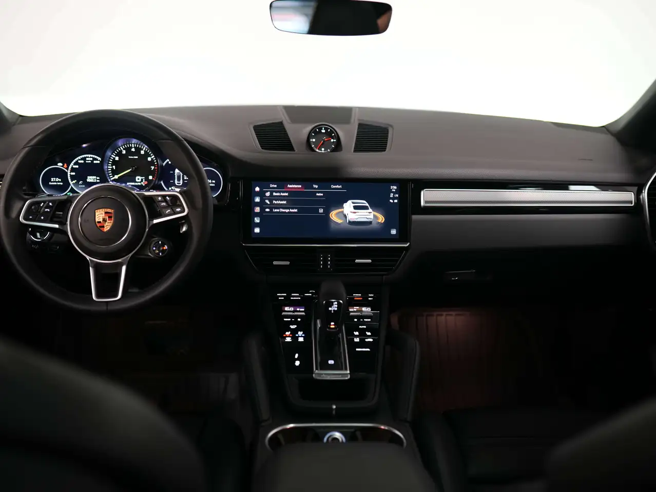 Porsche Cayenne - Image 14
